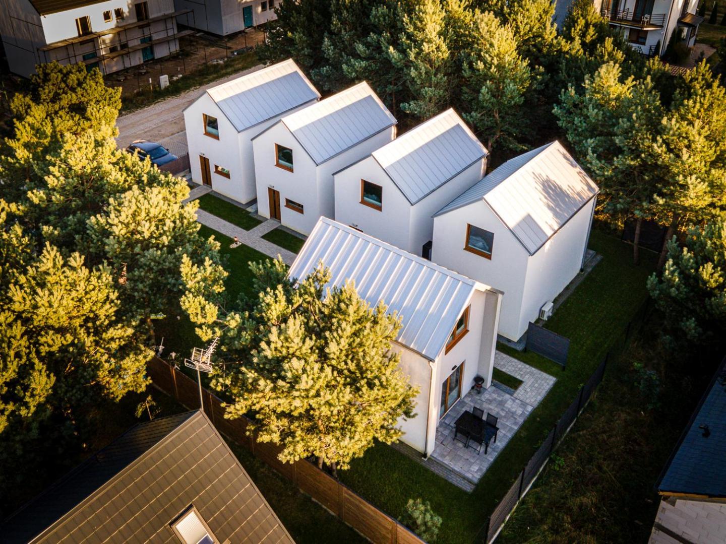 Nowoczesne Domki Sosnowa Przystan W Rozewiu Z Jacuzzi Jastrzebia Gora Exterior photo
